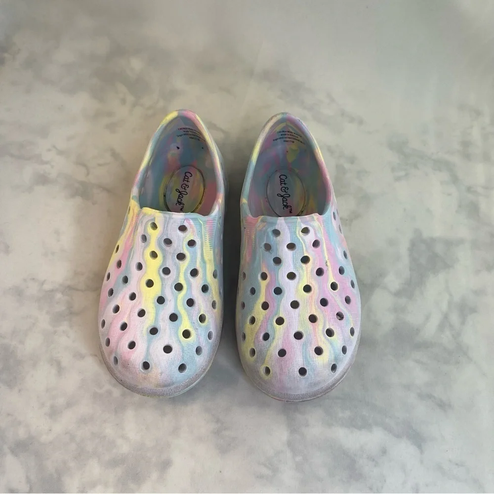 Cat & Jack Blue and Pink Water Shoes with Playful Design size 7